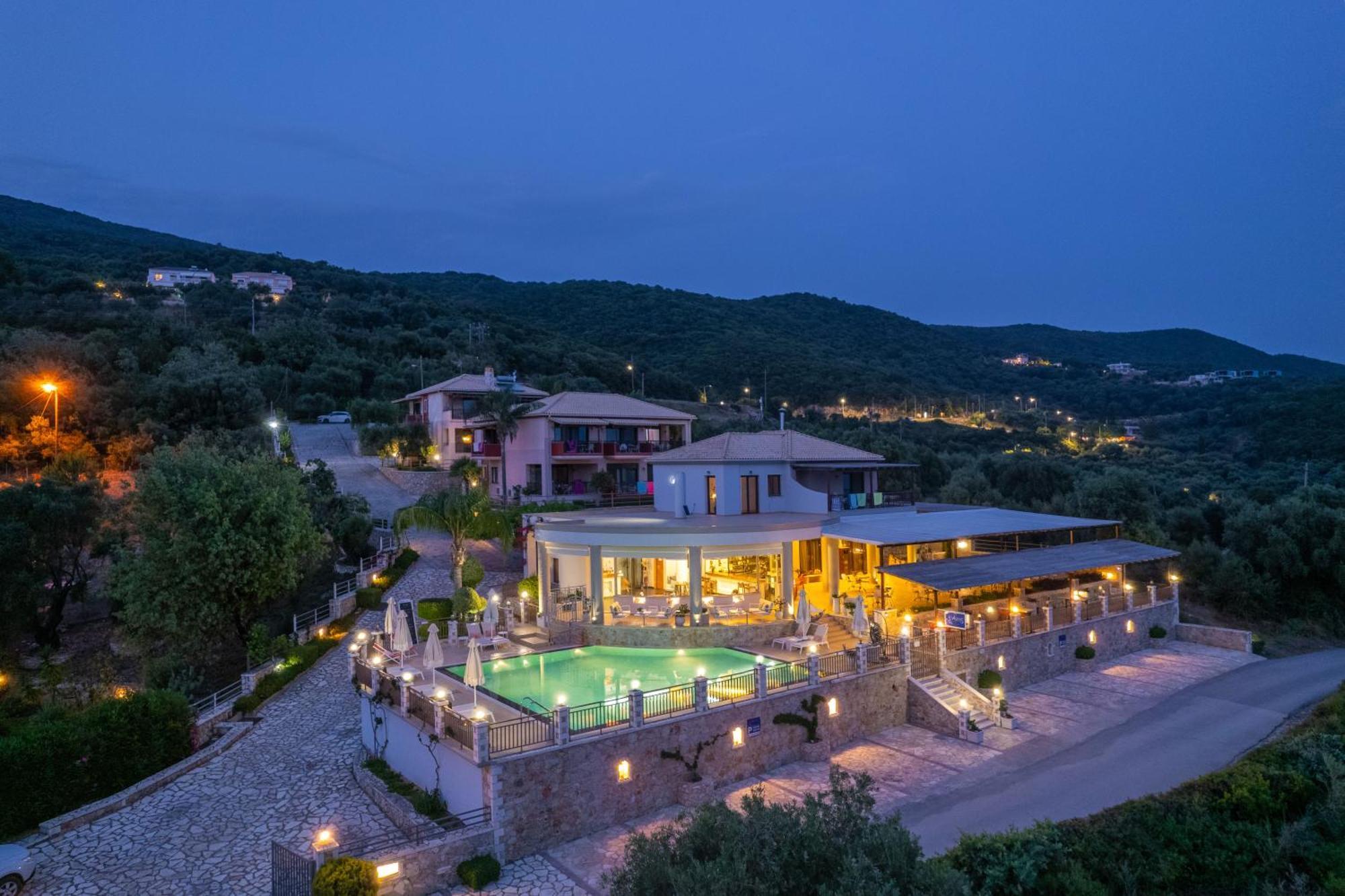 3Aktes Suites & Studios Sívota Exteriör bild